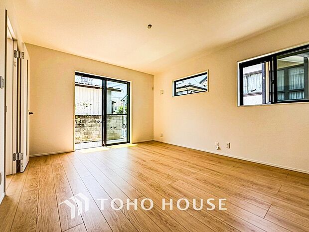 空気感という居心地の良いBGMは、暮らしのステージを彩り、心のやすらぎと満足感を与えてくれます。