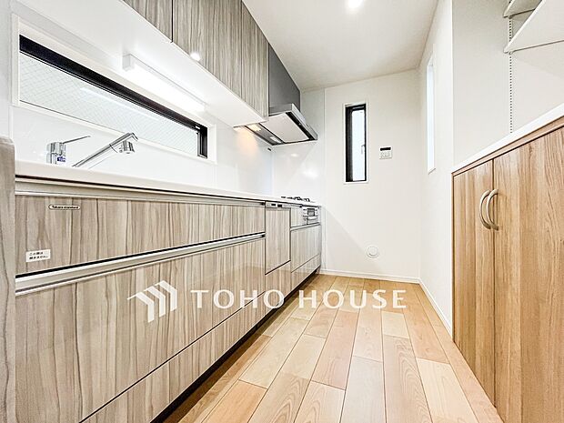 家族の健康を支えるキッチン。毎日使う場所だから気持よく使えて、居心地の良い空間に。