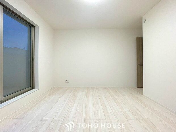 一日の疲れをいやしてくれる主寝室。自分時間を快適に過ごすプライベートルーム。