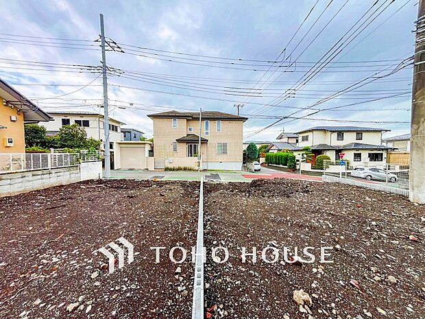 閑静な住宅地で小さなお子様がいるご家族にも安心な住環境が魅力です。