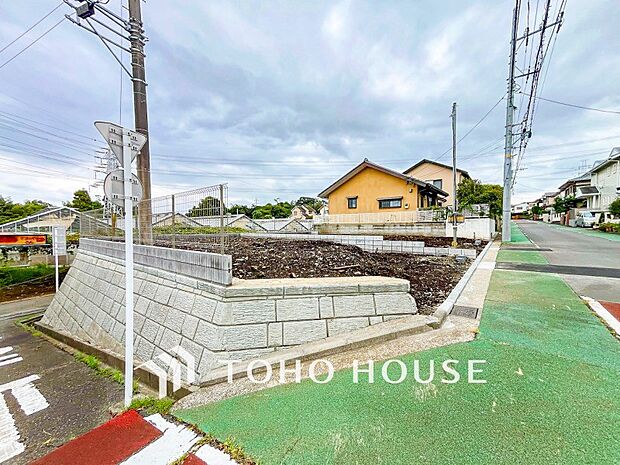 風を感じ青い空から太陽の恵みを感じるロケーション。