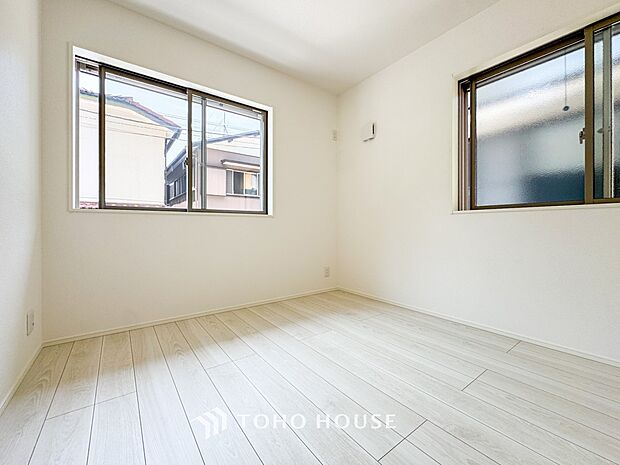 通風・採光にも優れ、心地よい光と風があふれています。