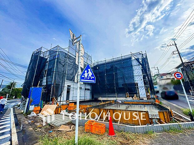 閑静な住宅街の陽当りに恵まれた土地で寛ぎに満ちた生活を。