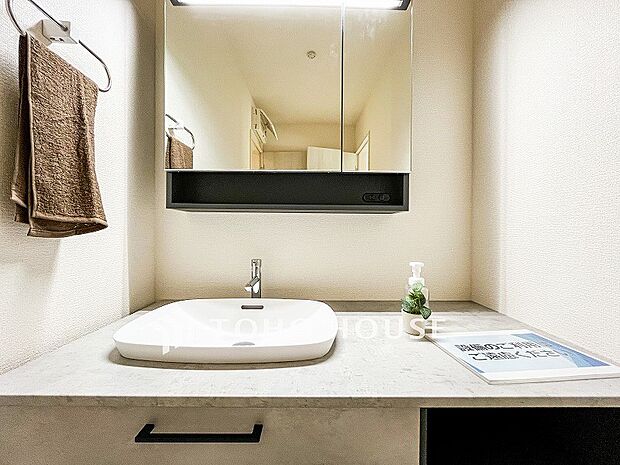 洗面台・洗面所ご家族の1日が始まり、1日の終わりを締めくくる洗面空間。