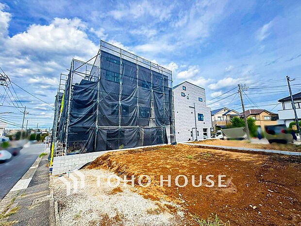 閑静な住宅地で小さなお子様がいるご家族にも安心な住環境が魅力です。