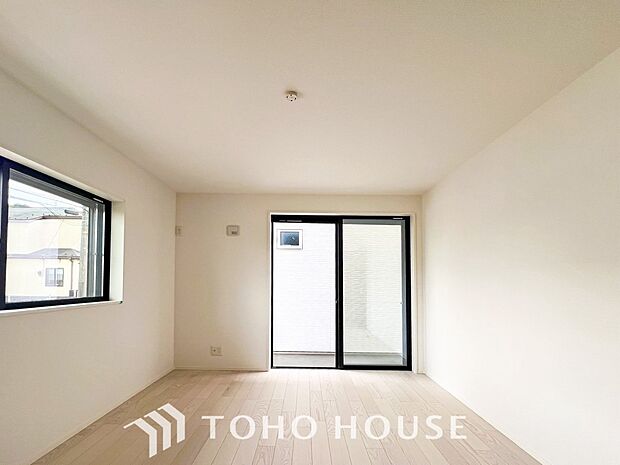 1日の疲れを癒し、心地よく寛げるようゆったりとした広さを確保しています。