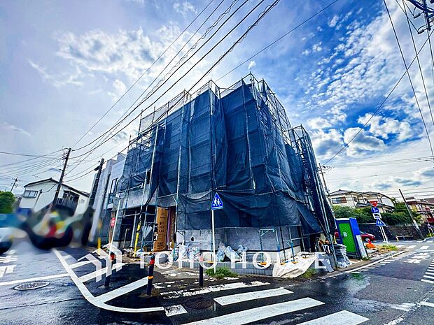 時間のゆとりと空間、爽やかな陽光がもたらす光と風を贅沢なまでに感じる暮らしが始まります。