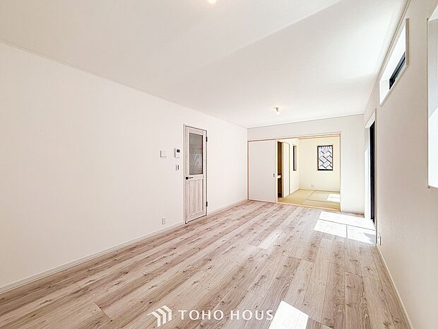 開放感あるリビングダイニング。ご家族とのんびりしたひと時を過ごせますね。