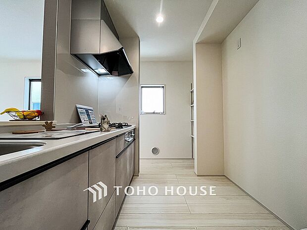 家族の健康を支えるキッチン。毎日使う場所だから気持よく使えて、居心地の良い空間に。