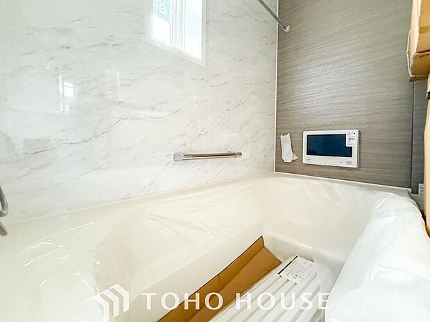 一日の疲れが癒される優雅なバスタイムを堪能できるゆとりあるバスルームです。