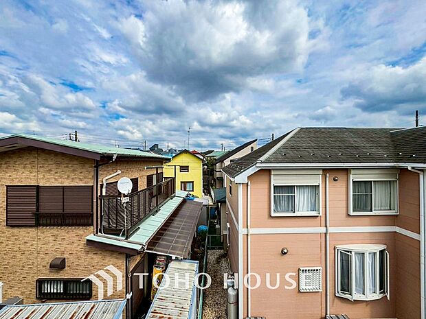 開放的で気持ちの良い眺望と青い空を満喫できます。