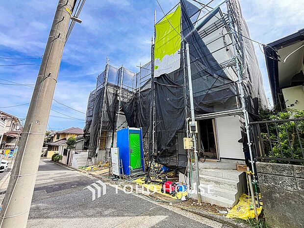 閑静な住宅街の陽当りに恵まれた土地で寛ぎに満ちた生活を。