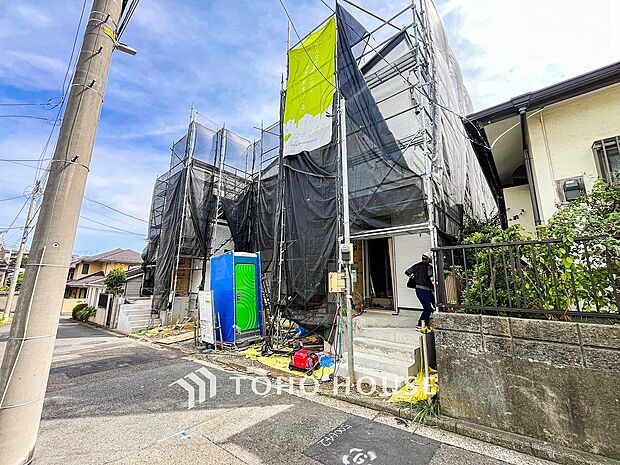 表現された空間は豊かな光と風を纏い、暮らしの時間を豊かにしてくれます。