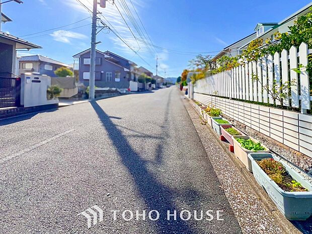 忙しく過ぎゆく日常を置き去るほど、ゆったりした時間が流れる住環境。