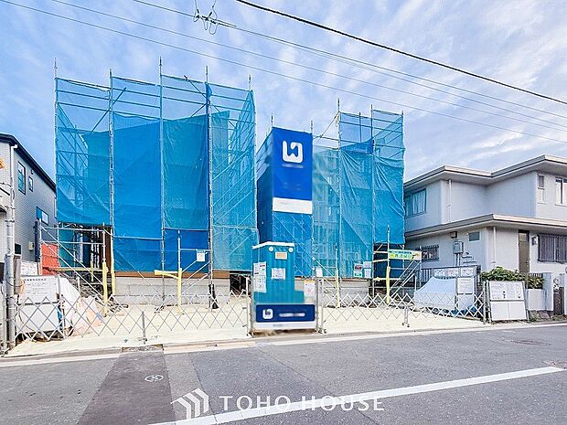 爽やかな青空の下に贅沢なほどに降り注ぐ陽光、豊かな居住性と、クオリティが見事に調和した住空間。