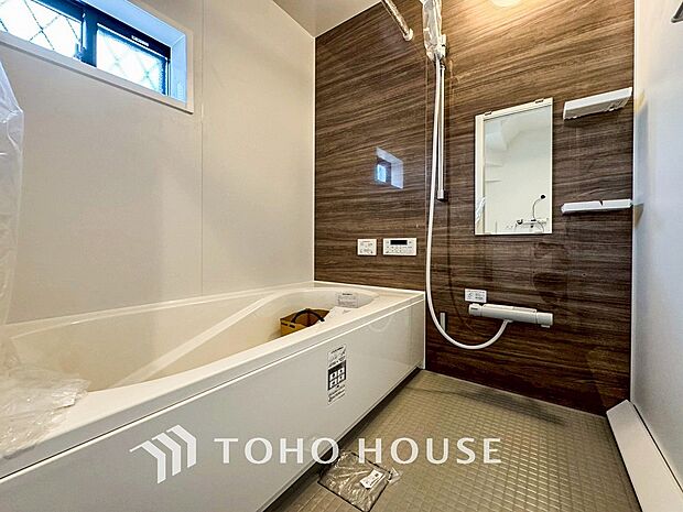 一日の疲れが癒される優雅なバスタイムを堪能できるゆとりあるバスルームです。