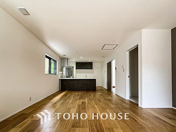 ご家族やお客様との時間など、多くの時を刻む空間。何気なく過ぎる時でさえも上質なひと時に。