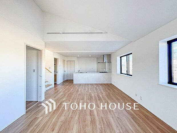 ご家族やお客様との時間など、多くの時を刻む空間。何気なく過ぎる時でさえも上質なひと時に。