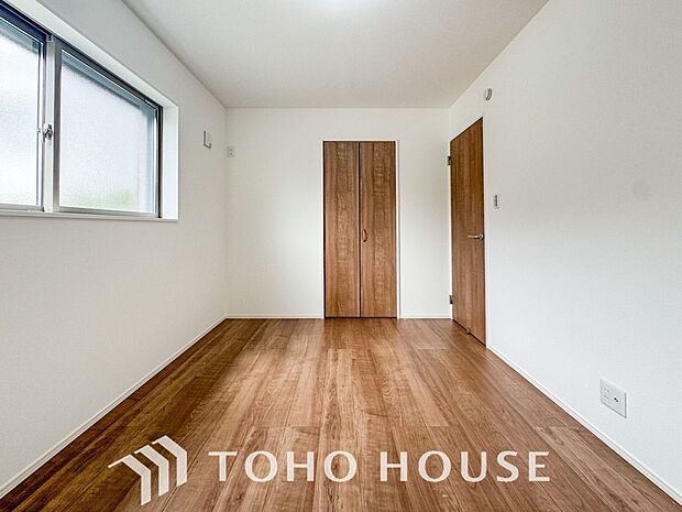 採光もアクセントの一つとして。プライベートルームにはやさしい光が射し込んでいます。