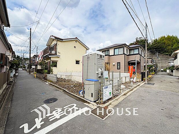 閑静な住宅地で小さなお子様がいるご家族にも安心な住環境が魅力です。