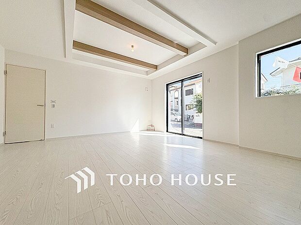 ご家族やお客様との時間など、多くの時を刻む空間。何気なく過ぎる時でさえも上質なひと時となる快適な空間を目指して。