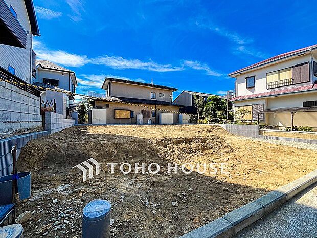 現地土地写真『快適』は「家」と「街」と「環境」が調和した時に訪れるだと改めて感じさせてくれます。