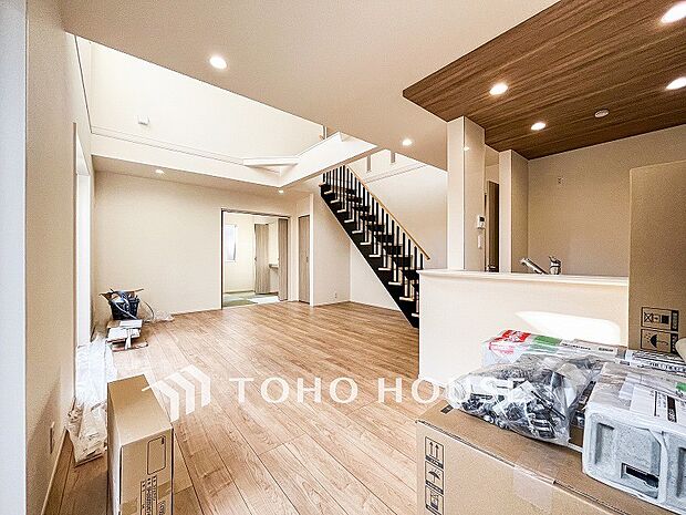 空気感という居心地の良いBGMは、暮らしのステージを彩り、心のやすらぎと満足感を与えてくれます。