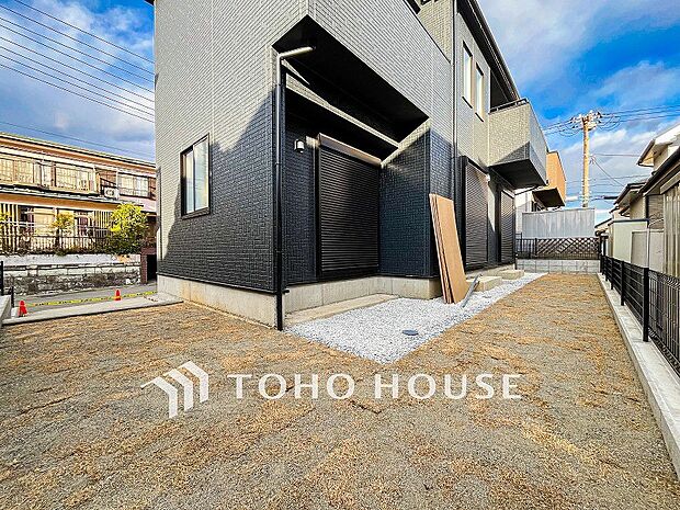 毎日の暮らしの中に癒しを与えてくれるお庭スペース。