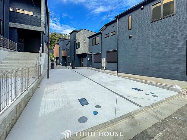 カースペースもゆとりある空間を保っています。