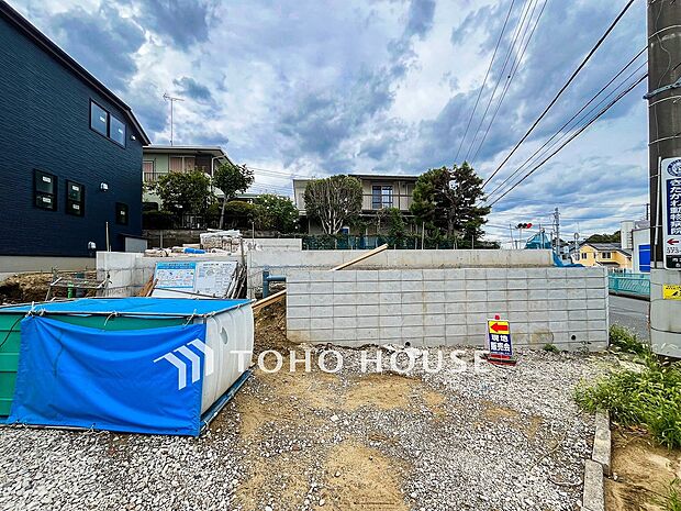 閑静な住宅地で小さなお子様がいるご家族にも安心な住環境が魅力です。