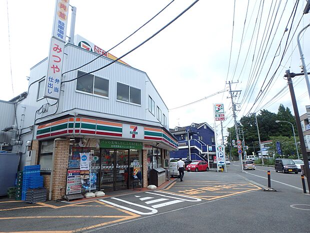 24時間営業ですので、急な買い物に便利です。