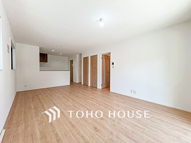 対面キッチンでリビングのご家族と会話を楽しみながらお料理できます。