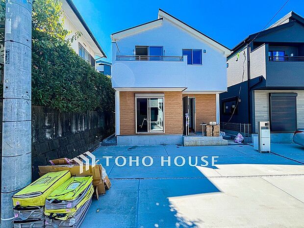 表現された空間は豊かな光と風を纏い、暮らしの時間を豊かにしてくれます。