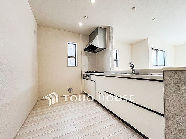 家族の健康を支えるキッチン。毎日使う場所だから気持よく使えて、居心地の良い空間に。