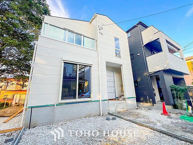 閑静な住宅街の一角、ひと時のくつろぎが生まれ、ゆっくりと愛着が育まれていきます。