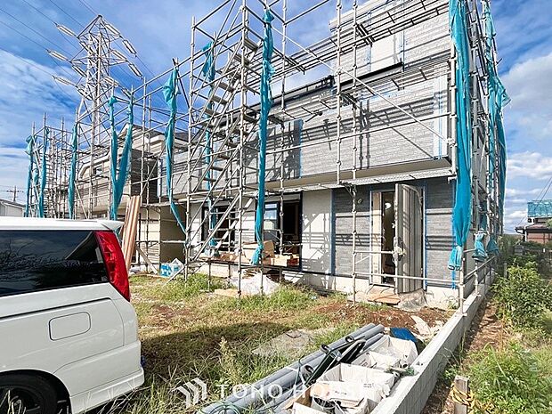 閑静な住宅街の一角、ひと時のくつろぎが生まれ、ゆっくりと愛着が育まれていきます。