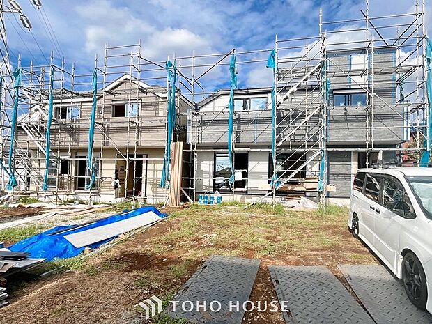 カースペースはお車2台分のゆとりある広さがあります。