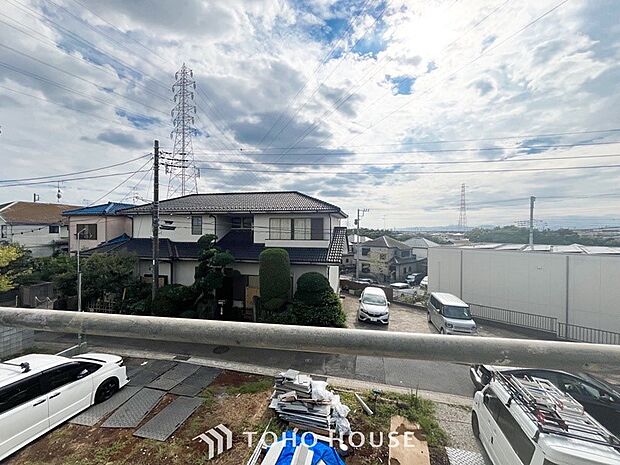 開放的で気持ちの良い眺望と青い空を満喫できます。