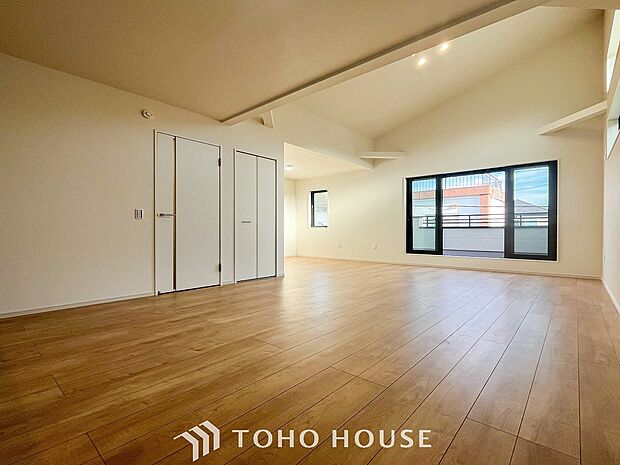 ご家族やお客様との時間など、多くの時を刻む空間。何気なく過ぎる時でさえも上質なひと時に。