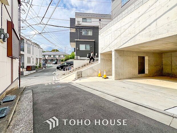 忙しく過ぎゆく日常を置き去るほど、ゆったりした時間が流れる住環境。