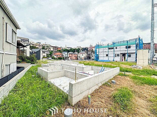 時間のゆとりと空間、爽やかな陽光がもたらす光と風を贅沢なまでに感じる暮らしが始まります。