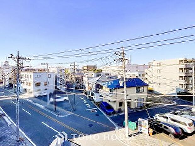 開放的で気持ちの良い眺望と青い空を満喫できます。