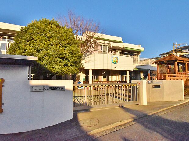 花や野菜を育てたり散歩に出掛けたり、自然と触れ合う機会を大切にしています。