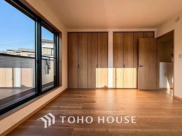 採光もアクセントの一つとして。プライベートルームにはやさしい光が射し込んでいます。