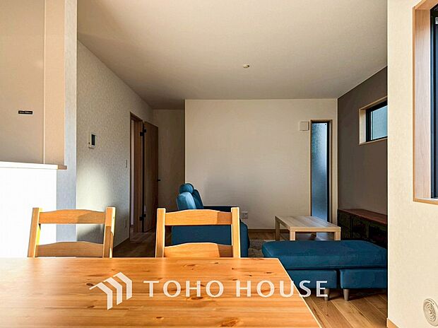 ここにはみんなが集い、食事と楽しい会話が始まるスペース。