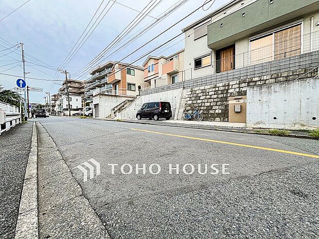 忙しく過ぎゆく日常を置き去るほど、ゆったりした時間が流れる住環境。