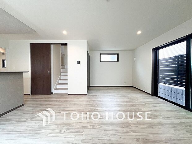 ご家族やお客様との時間など、多くの時を刻む空間。何気なく過ぎる時でさえも上質なひと時を目指して。