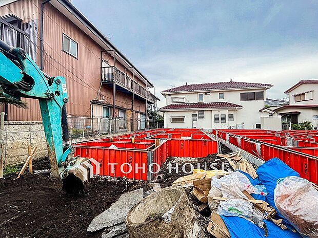 爽やかな青空の下に贅沢なほどに降り注ぐ陽光、豊かな居住性と、クオリティが見事に調和した住空間。