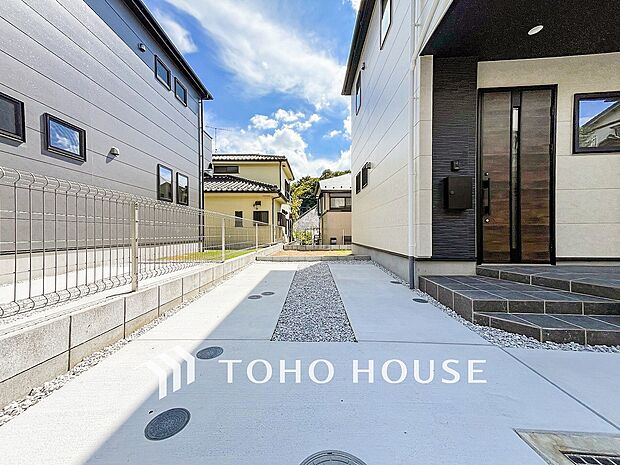 カースペースもゆとりある空間を保っています。