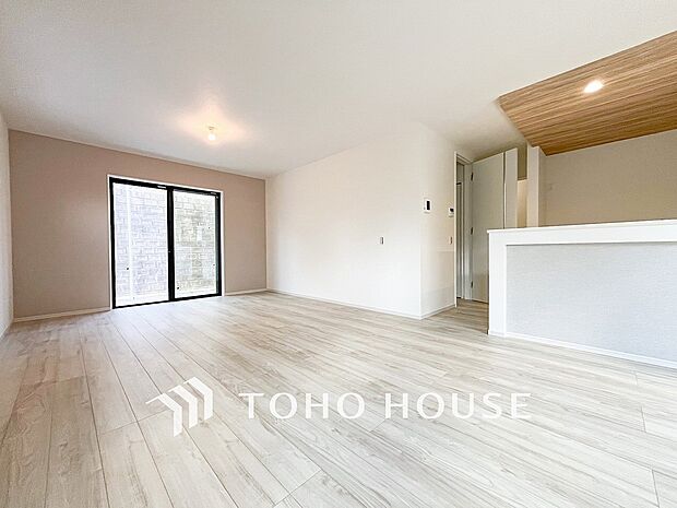 空気感という居心地の良いＢＧＭは、暮らしのステージを彩り、心のやすらぎと満足感を与えてくれます。